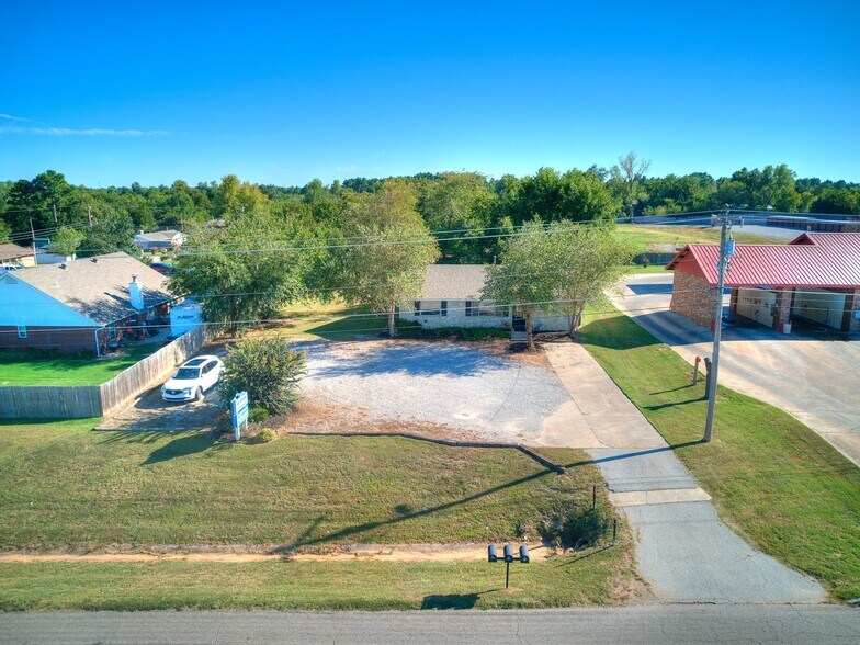 More Photos Of 16446 NE 23rd St, Choctaw Office Residential For Sale