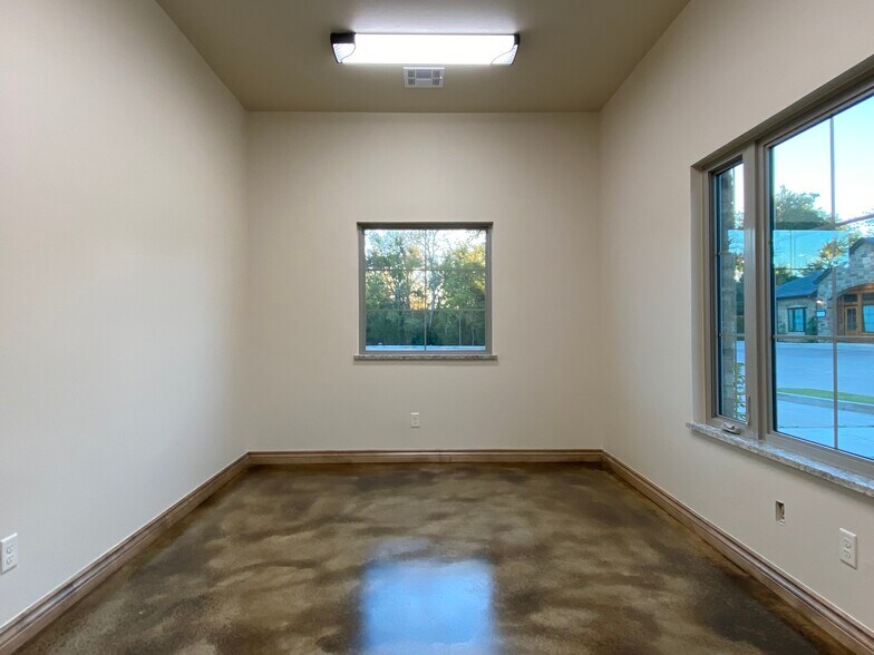 More Photos Of 5706 NW 130th St, Oklahoma City Office For Lease