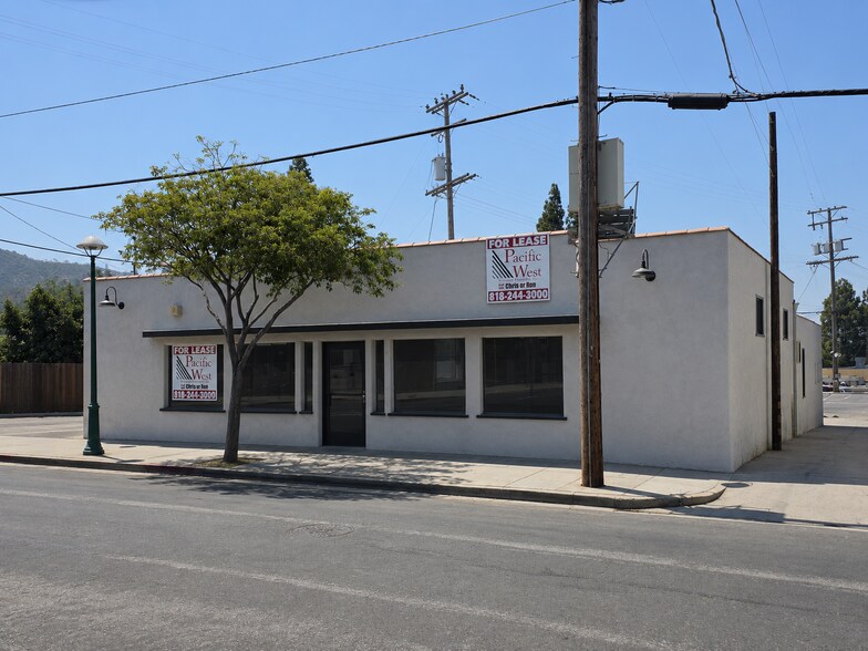 Primary Photo Of 1810 Sunview Dr, Glendale Freestanding For Lease