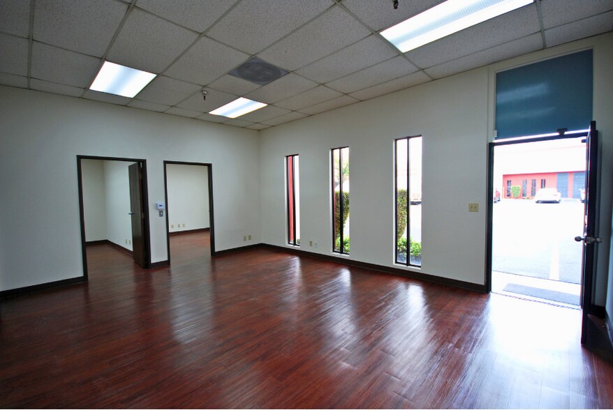 More Photos Of 241-317 E Redondo Beach Blvd, Gardena Unknown For Lease