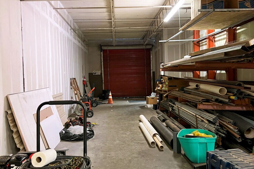More Photos Of 1150 Martin Luther King Fwy, Fort Worth Warehouse For Lease