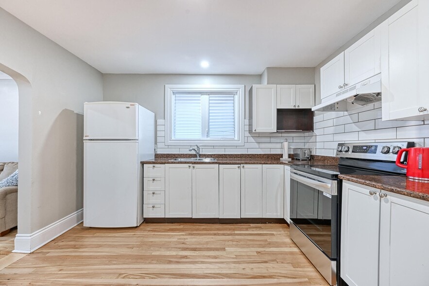 More Photos Of 156 Dagmar Av, Vanier Apartments For Sale