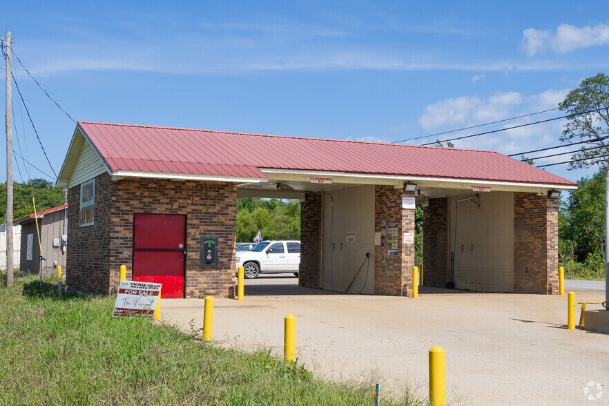 Primary Photo Of 7549 Elkton Pike, Elkton General Retail For Sale