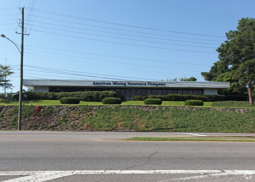 More Photos Of 3490 Independence Dr, Birmingham Office For Lease