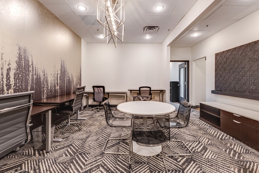 More Photos Of 1612 Westgate Cir, Brentwood Office For Lease