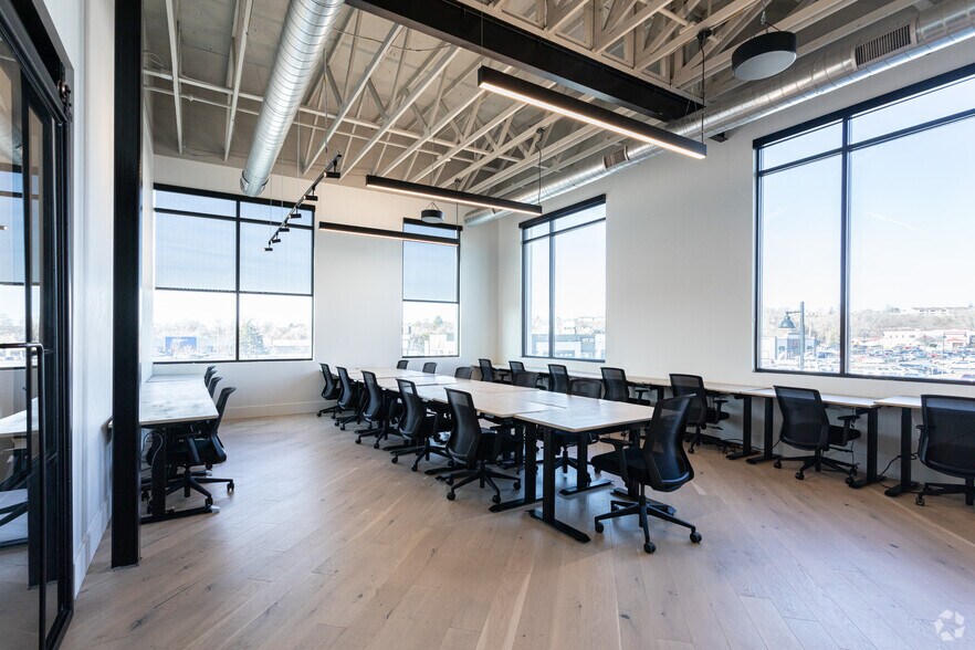 More Photos Of 412 W Rivers Edge Dr, Provo Coworking Space