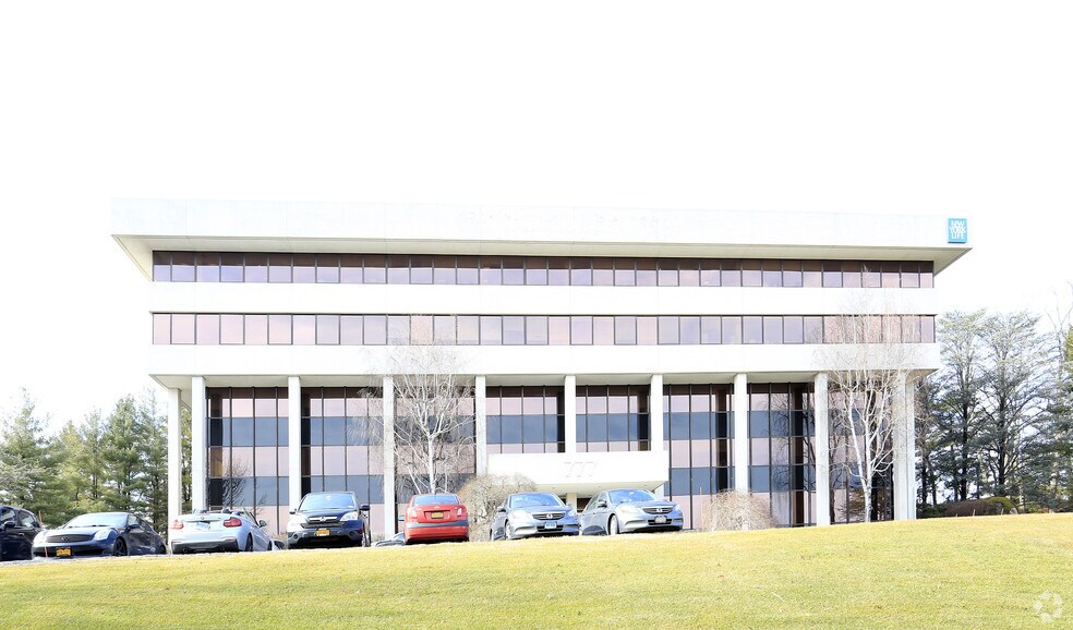 Primary Photo Of 777 Westchester Ave, White Plains Coworking Space