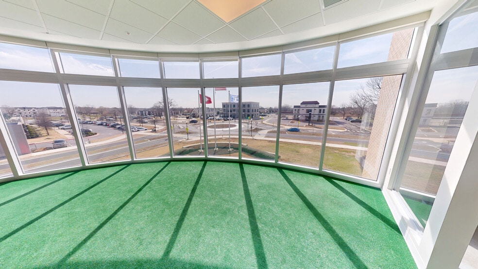 More Photos Of 3701 S Pinnacle Hills Pky, Rogers Bank For Lease