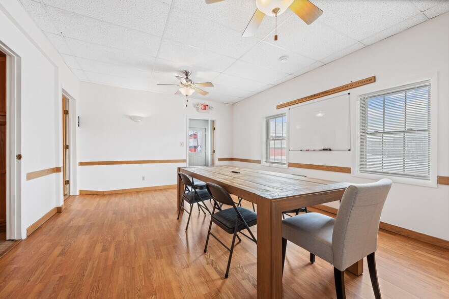 More Photos Of 28916 Euclid Ave, Wickliffe Office For Sale