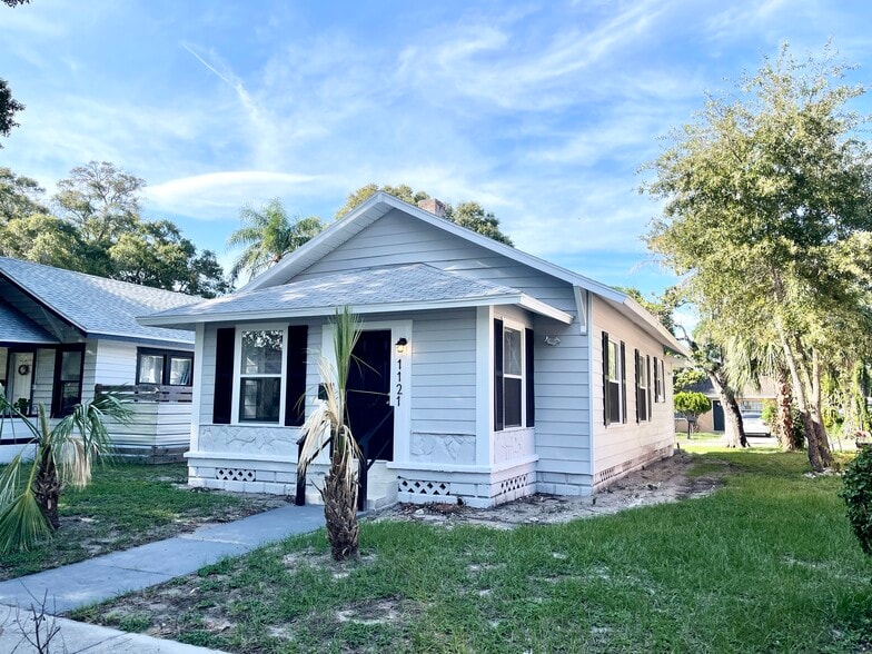 More Photos Of , Saint Petersburg Multifamily For Sale