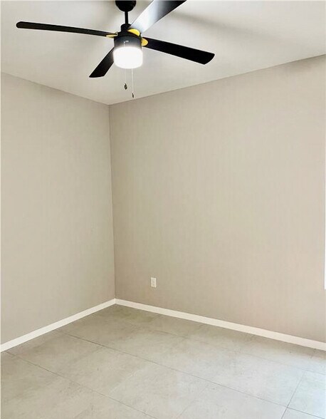 More Photos Of 3312 S Colt Ln, Edinburg Apartments For Sale