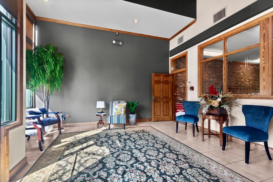 More Photos Of 103 E Main St, New Iberia Loft Creative Space For Sale