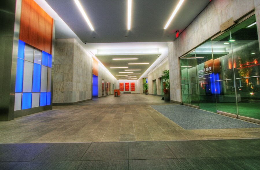 More Photos Of 1301 Fannin St, Houston Industrial For Lease