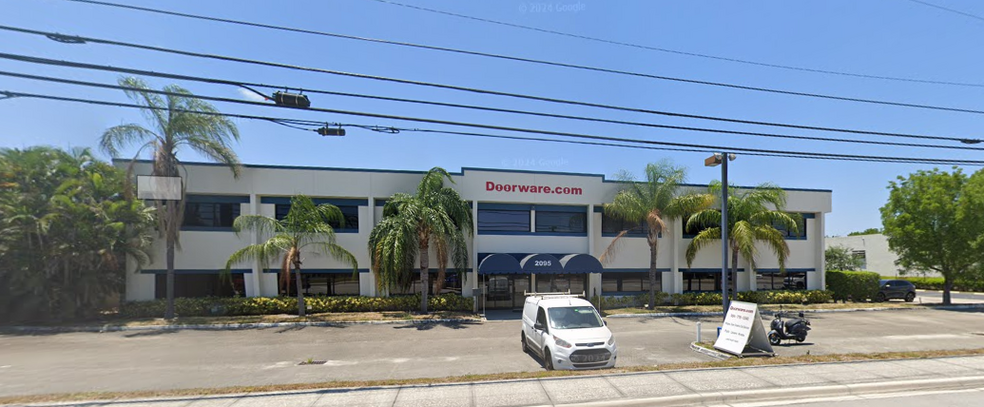 Primary Photo Of 2095 N Andrews Ave, Pompano Beach Light Manufacturing For Lease