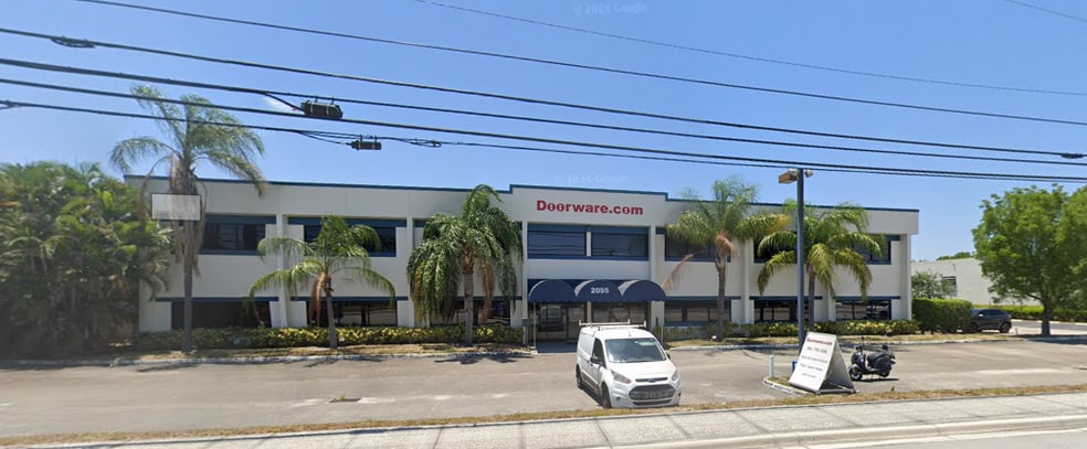 More Photos Of 2095 N Andrews Ave, Pompano Beach Light Manufacturing For Lease