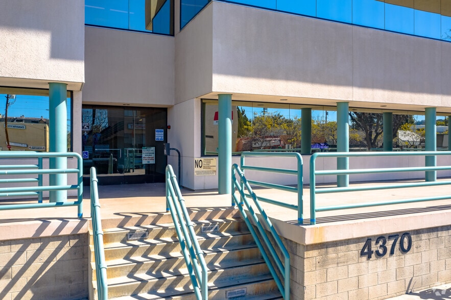 More Photos Of 4370 Tujunga Ave, Studio City Loft Creative Space For Lease