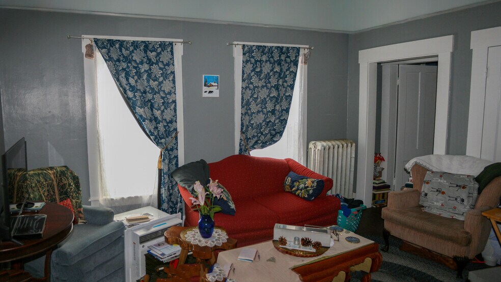 More Photos Of 40 Highland St, Ashland Apartments For Sale