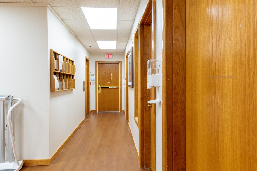 More Photos Of 25 Long Creek Dr, South Portland Medical For Sale
