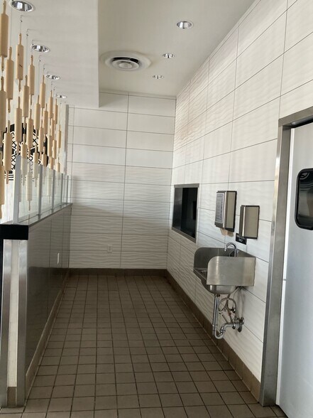 More Photos Of 19010-19074 Gulf Fwy, Friendswood Unknown For Lease