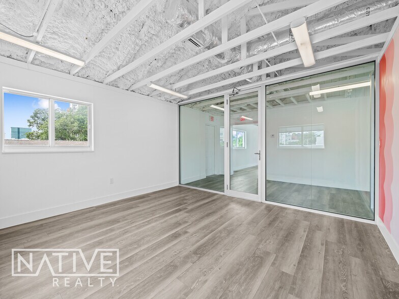 More Photos Of 702-704 NE 1st Ave, Fort Lauderdale Restaurant For Sale