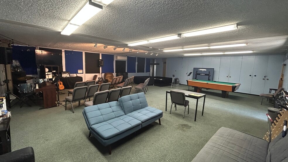 More Photos Of 701 W Broadway, Anaheim Religious Facility For Sale