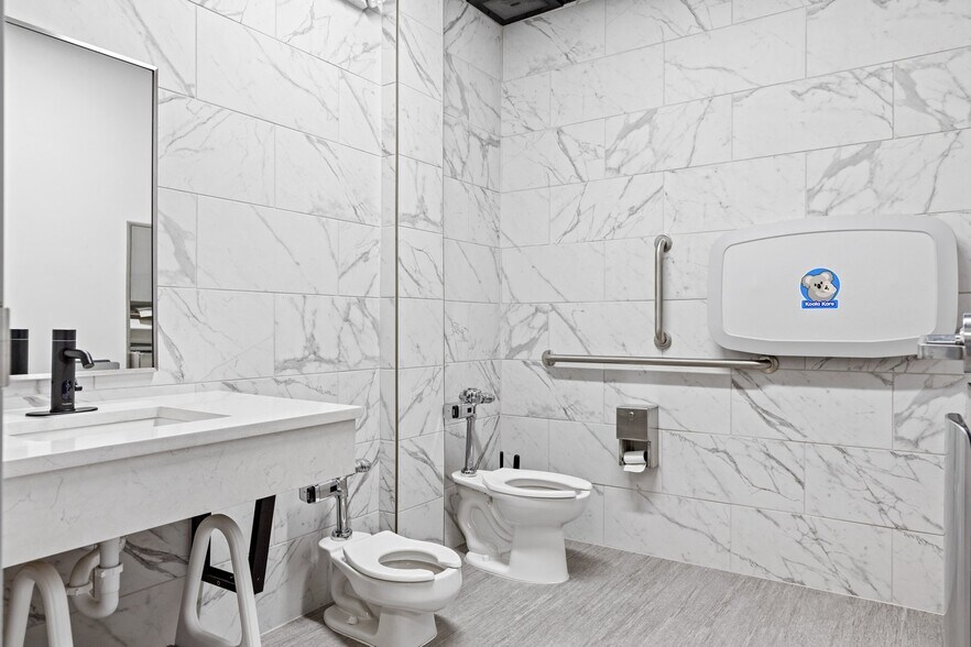 More Photos Of 1215 Tom Ginnever Ave, O'Fallon Religious Facility For Lease