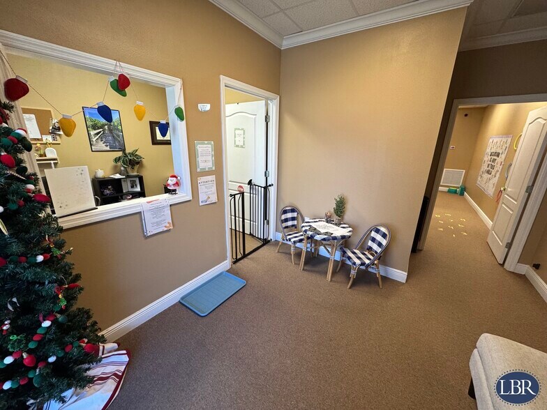 More Photos Of 21 W Fee Ave, Melbourne Office For Lease