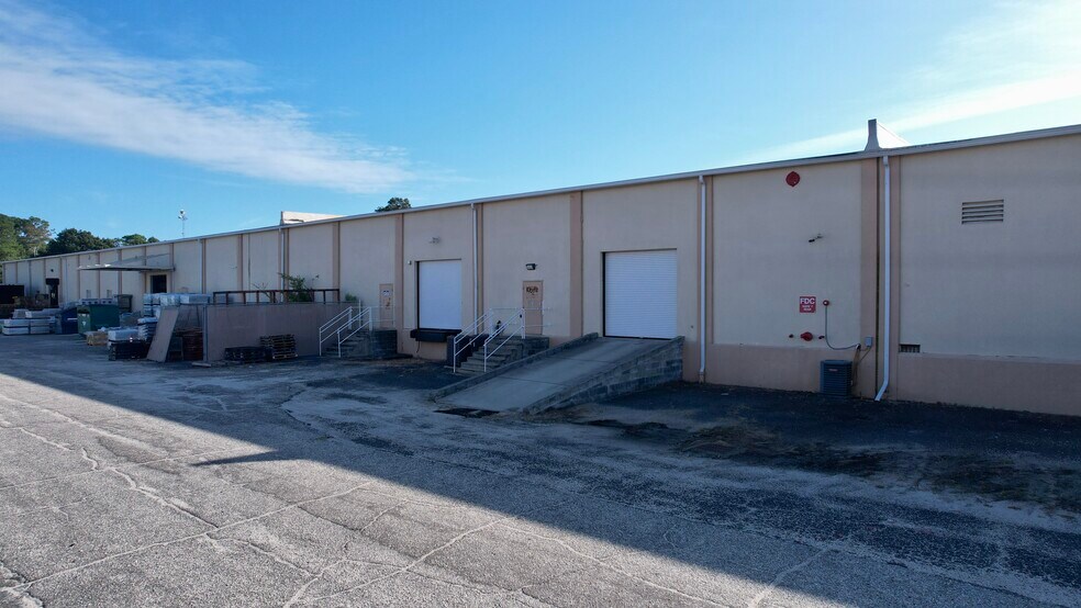 More Photos Of 1131 Shine Ave, Myrtle Beach Warehouse For Lease