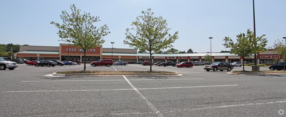 Primary Photo Of 1543-1565 Hyde Park Rd, Essex Unknown For Lease