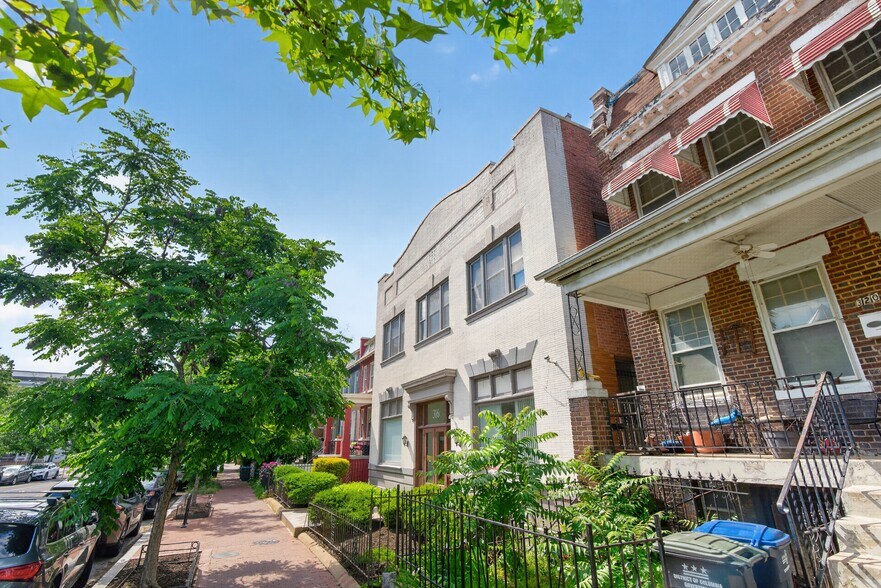 More Photos Of 316 F St NE, Washington Office For Lease