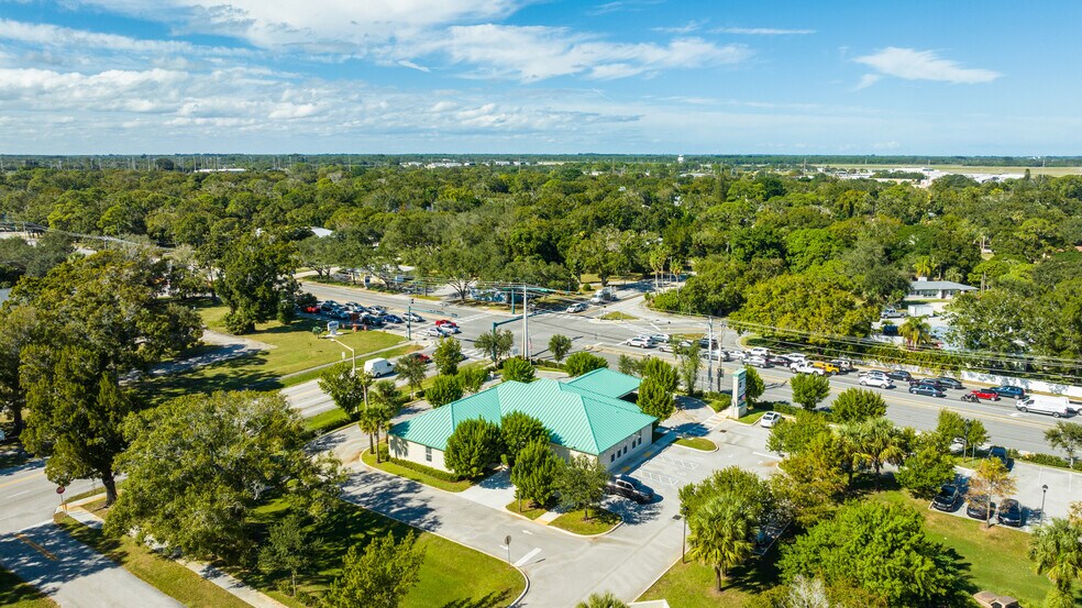 More Photos Of 2651 20th St, Vero Beach Medical For Sale