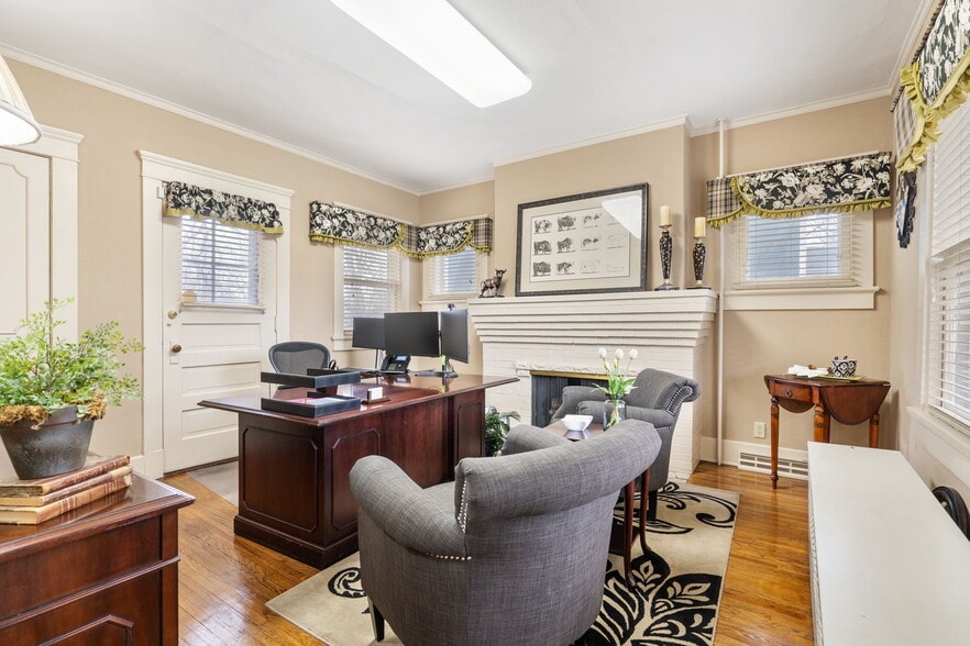 More Photos Of 1201 E Walnut St, Springfield Loft Creative Space For Sale