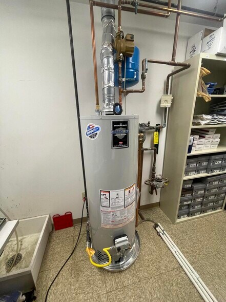 More Photos Of 951 Transport Dr, Valparaiso Office For Sale