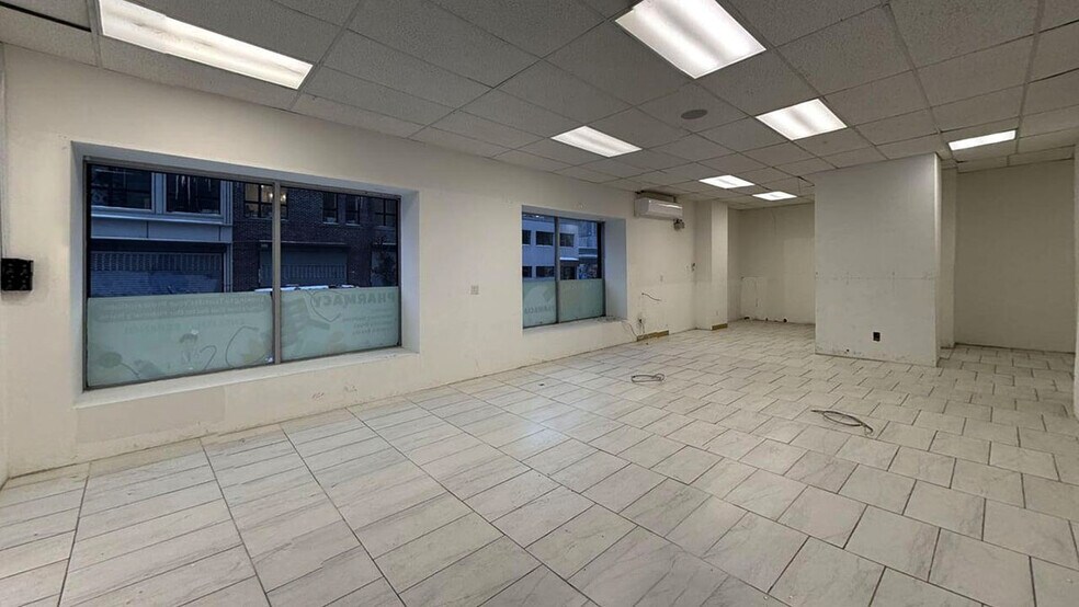 More Photos Of 85-89 Graham Ave, Brooklyn Apartments For Lease
