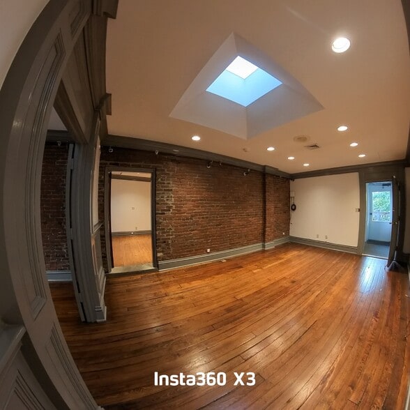 More Photos Of 108-403 4th Ave S, Franklin Storefront Retail Office For Lease