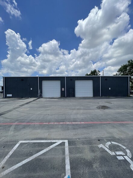 More Photos Of 6910 NE Loop 410, San Antonio Unknown For Lease