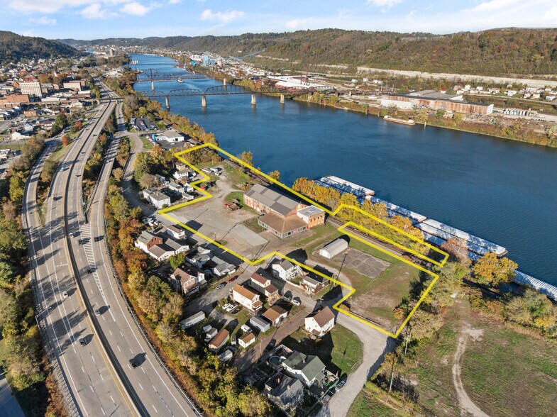 More Photos Of 2200 Union St, Bellaire Warehouse For Sale