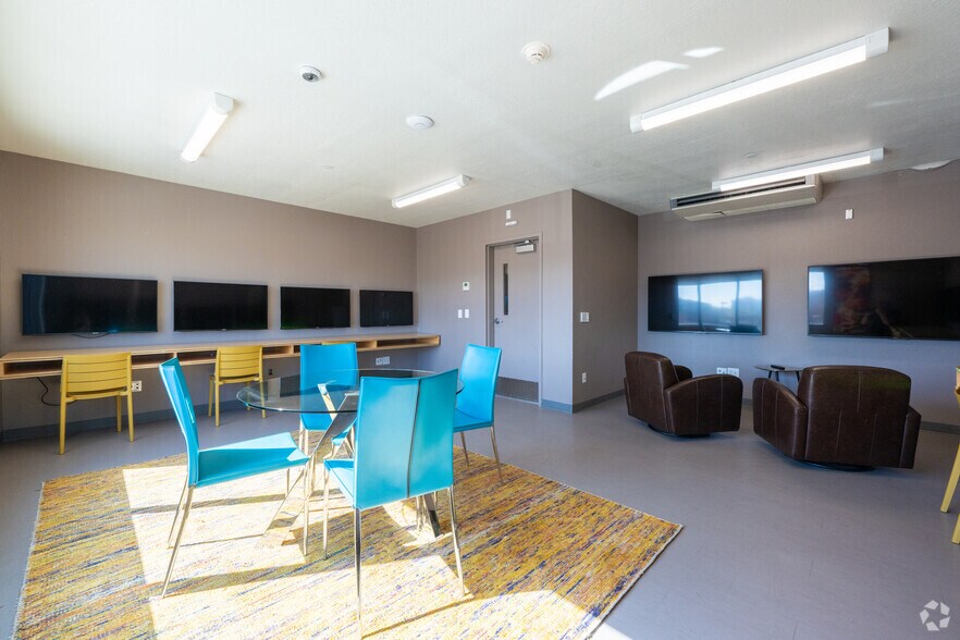 More Photos Of 1 Central Ave NW, Albuquerque Apartments For Sale