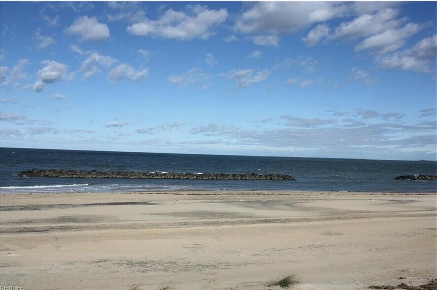 More Photos Of 9650 Shore Dr, Norfolk Veterinarian Kennel For Sale