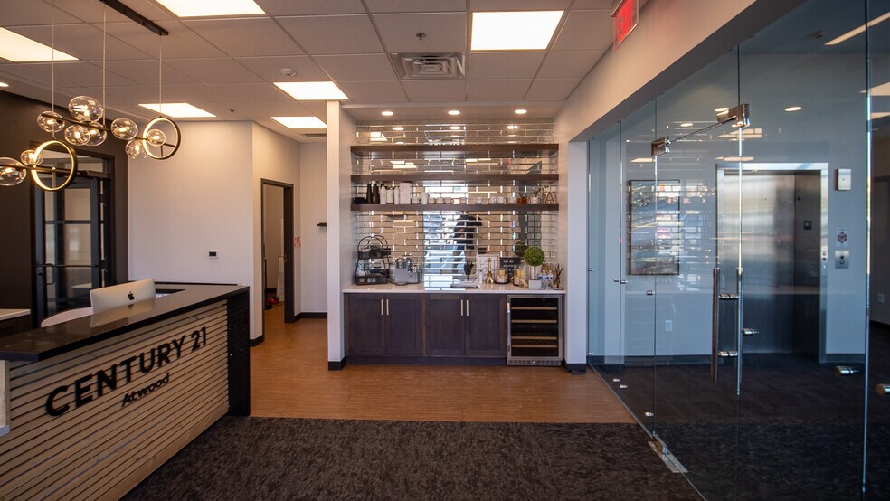 More Photos Of 2689 Commerce Dr NW, Rochester Office For Lease