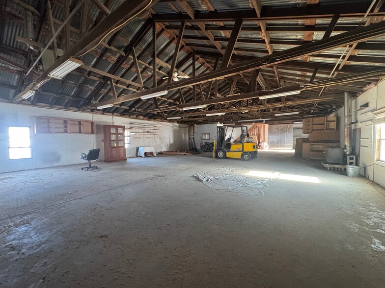 More Photos Of 25 Degnon Blvd, Bay Shore Manufacturing For Lease