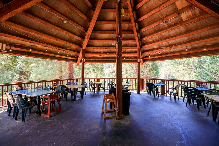 More Photos Of 31880 State Highway 108, Strawberry Hotel For Sale