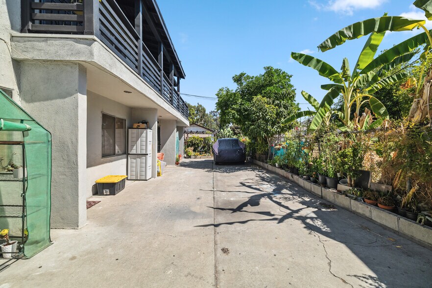 More Photos Of 716 Echandia St, Los Angeles Apartments For Sale