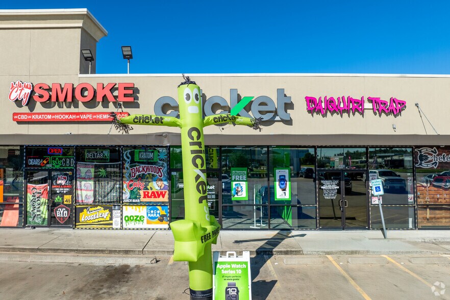 More Photos Of 13525 Tidwell Rd, Houston Storefront For Sale