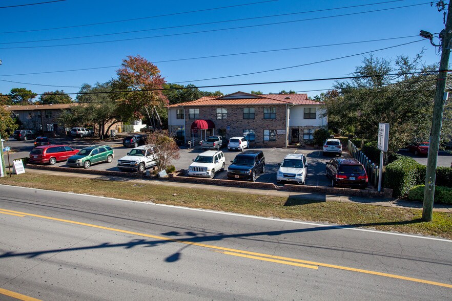 More Photos Of 911 Mar Walt Dr, Fort Walton Beach Office For Lease