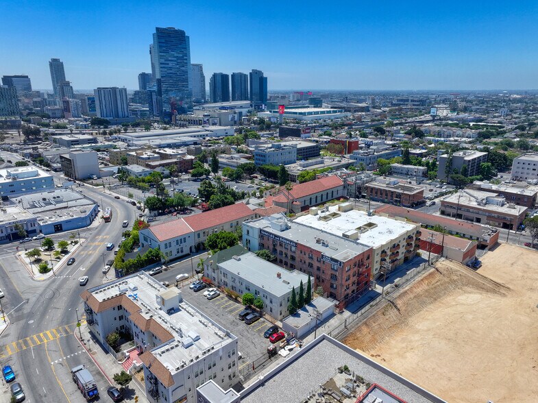 More Photos Of 815 Green Ave, Los Angeles Apartments For Sale