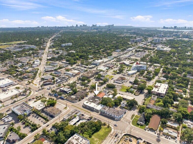 More Photos Of 610-618 NE 124th St, North Miami Office For Sale