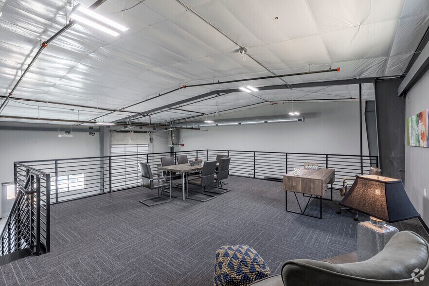 More Photos Of 7637 FM 3009, Schertz Light Distribution For Sale