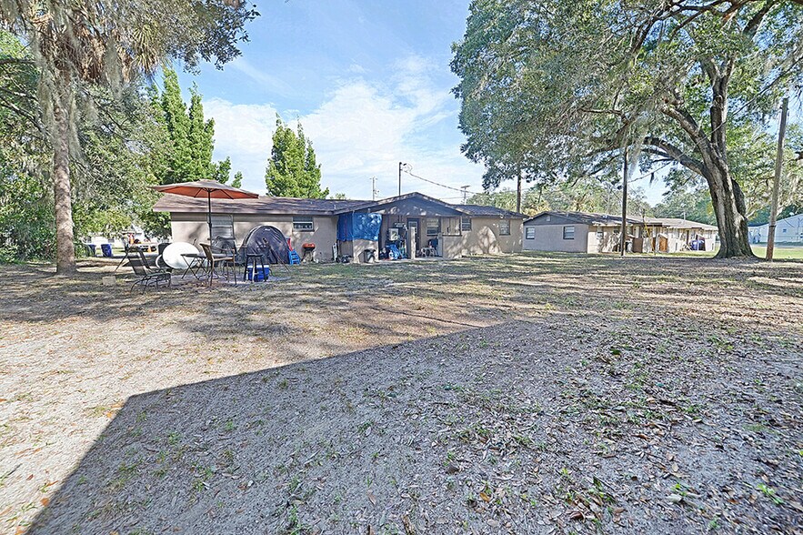 More Photos Of 1154 NE 1st St, Crystal River Apartments For Sale