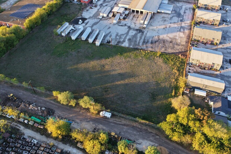 More Photos Of 2026 W Malone Ave, San Antonio Land For Lease